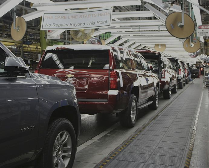 Las productoras de autos americanas prevén una fuerte caída de sus beneficios para este año a raíz de la guerra arancelaria./ Unsplash - Michael Satterfield.