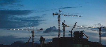 El portafolio de Arago Capital incluye infraestructura y bienes raíces / Unsplash