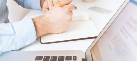 Las SAS también promueven la creación de empresas unipersonales, ofreciendo vías accesibles para formalizar los negocios./ Unsplash - Jetshoots.com.
